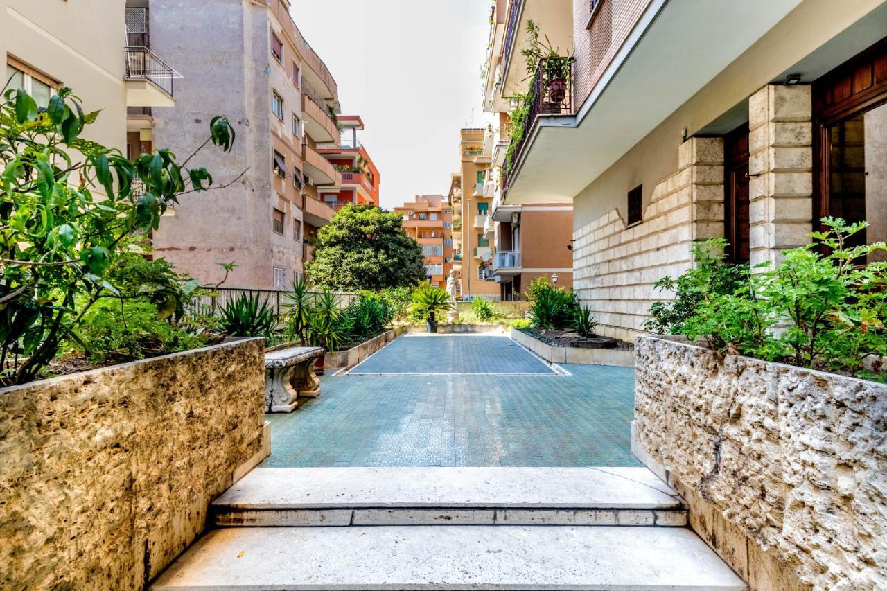 Bbhome Penthouse Bright And Elegant Metro Conca D'Oro Rom Exterior foto