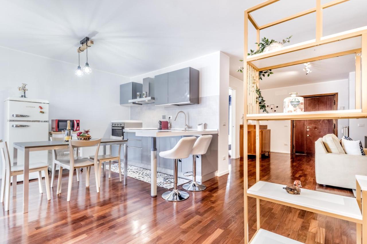 Bbhome Penthouse Bright And Elegant Metro Conca D'Oro Rom Exterior foto